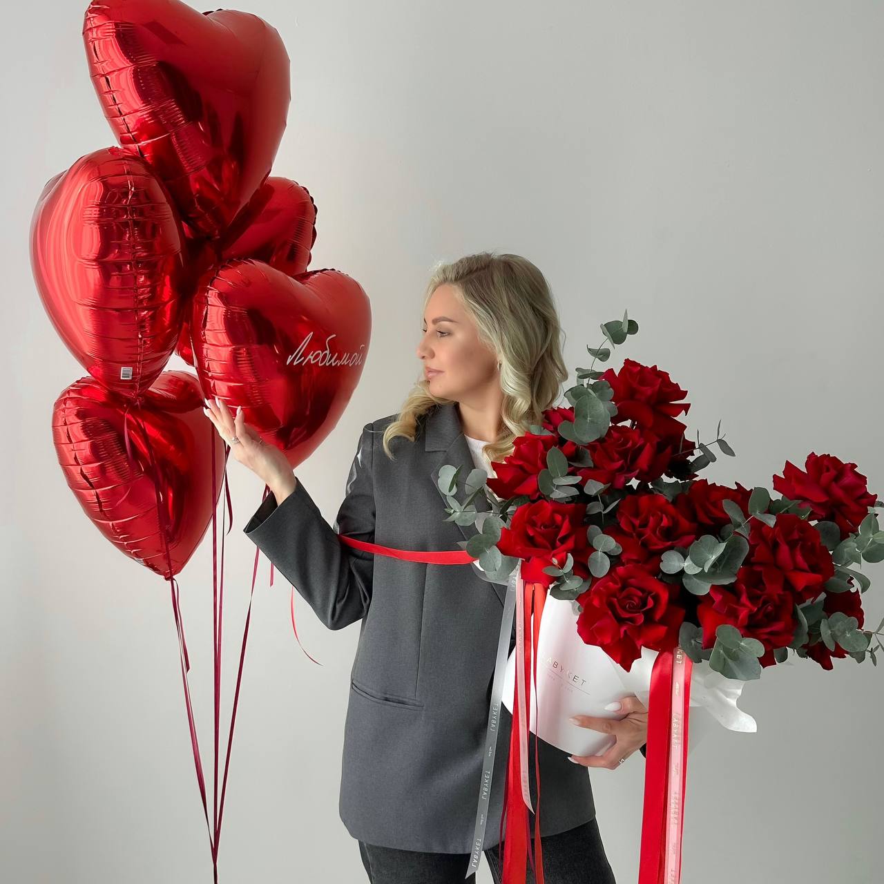 photo_5422593943364373757_y