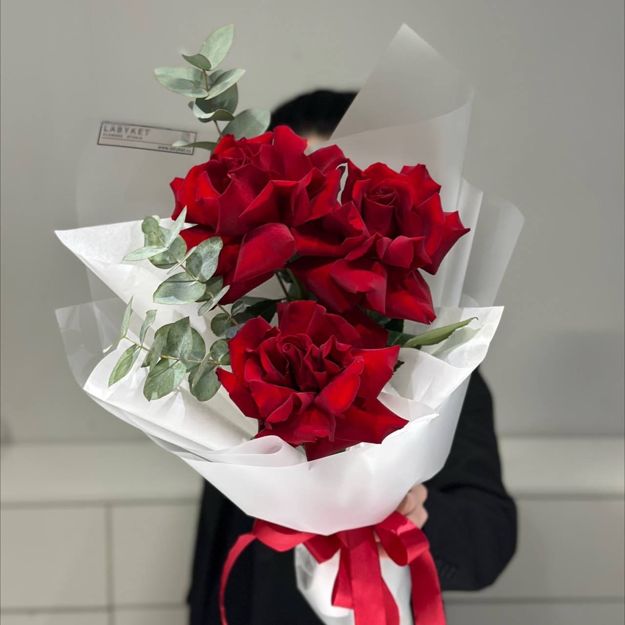 photo_5310057205979614429_y (1)