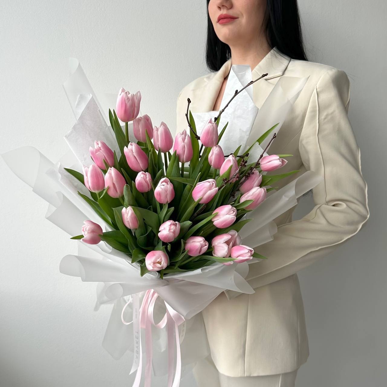 photo_5244556781462163167_y