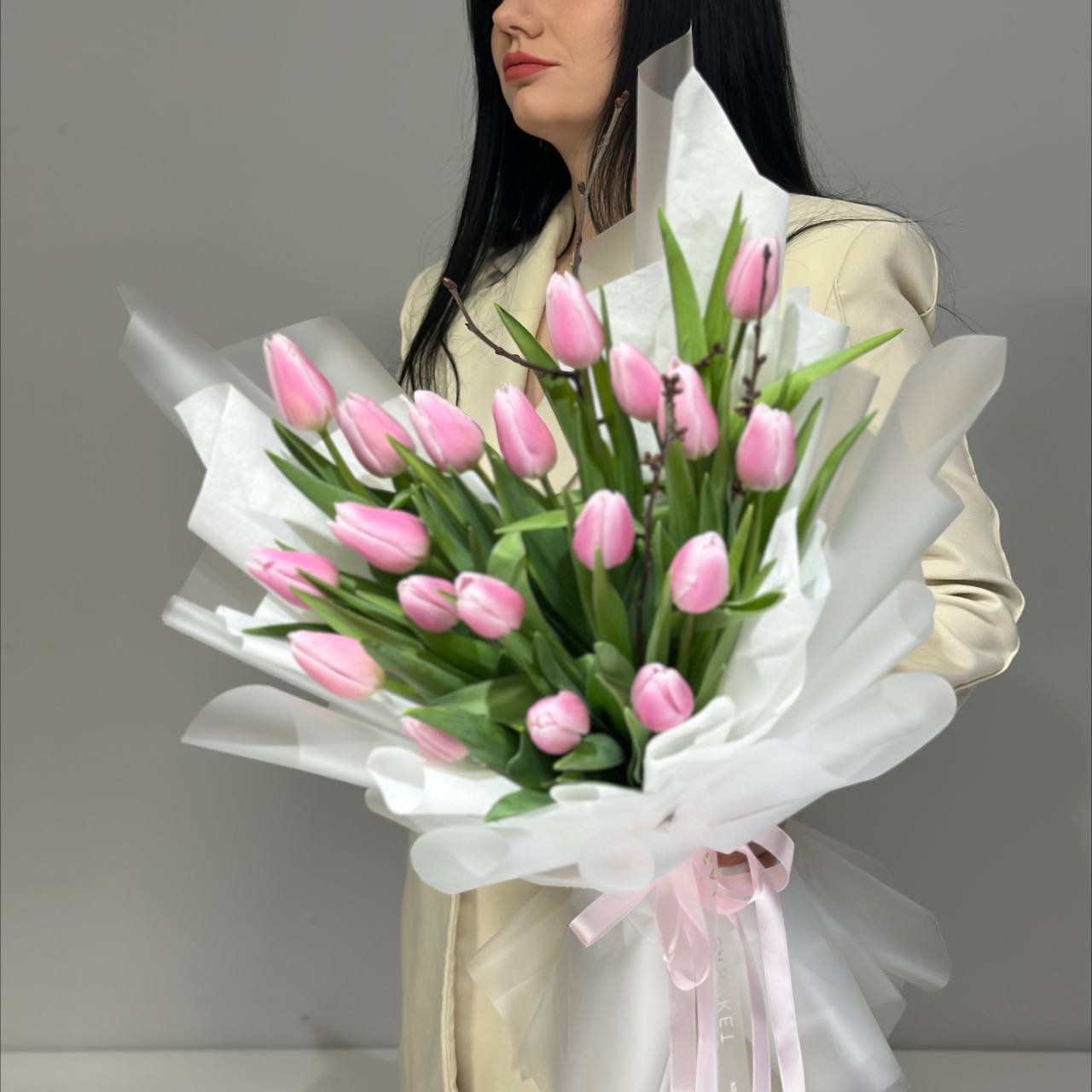 photo_5244556781462163245_y