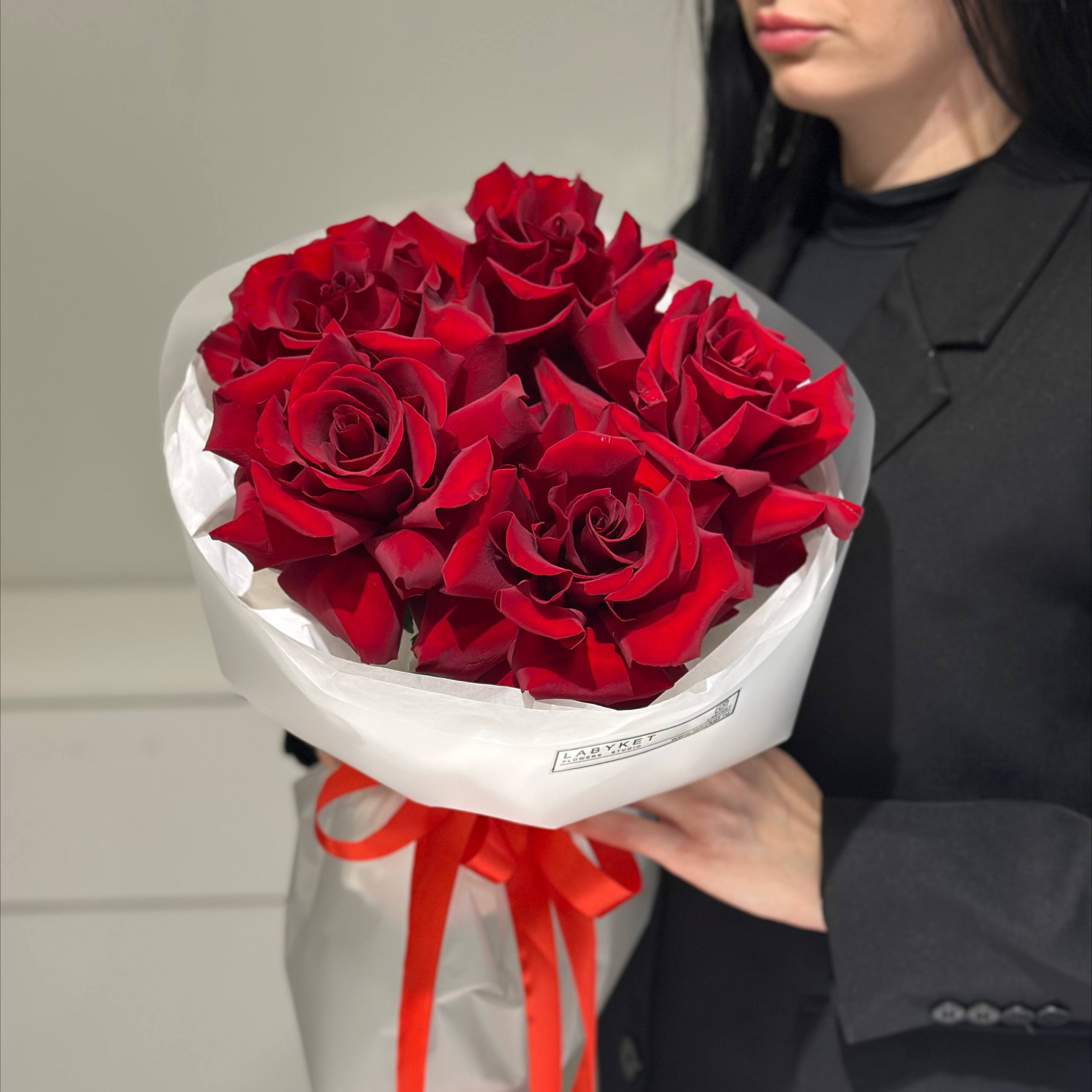 photo_5323509949788788174_w